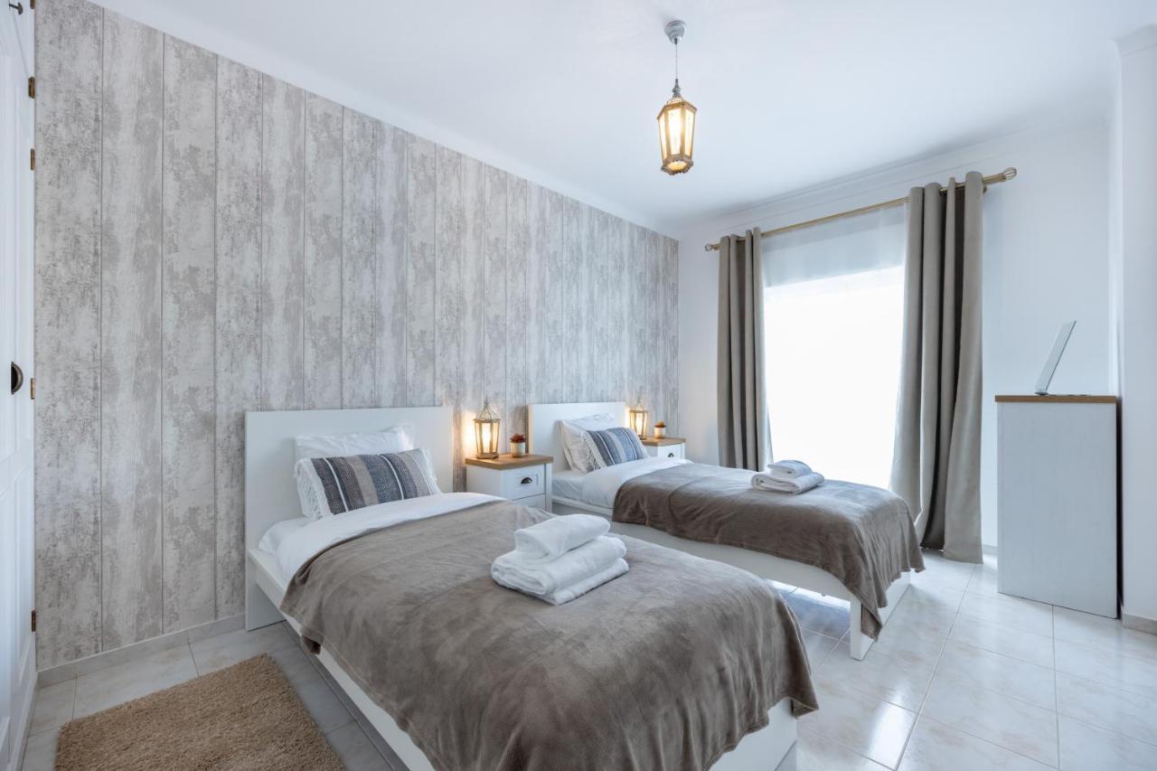 Stylish Seashore Apartment Лагуш Экстерьер фото